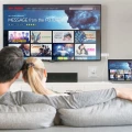 Nadajnik i odbiornik audio/video bezprzewodowy j5create ScreenCast 4K Wireless Display Adapter; kolor biały JVAW76-N