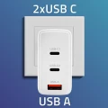 Qoltec Ładowarka sieciowa 100W GaN  | 5-20V | 1.5-5A | 2 x USB-C PD | 1 x USB QC 3.0 | Biała